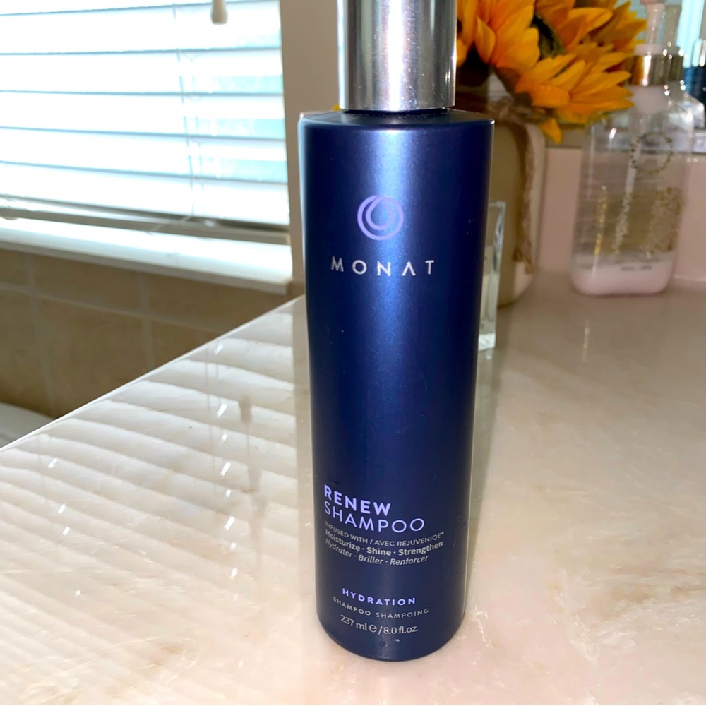 Monat Shampoo